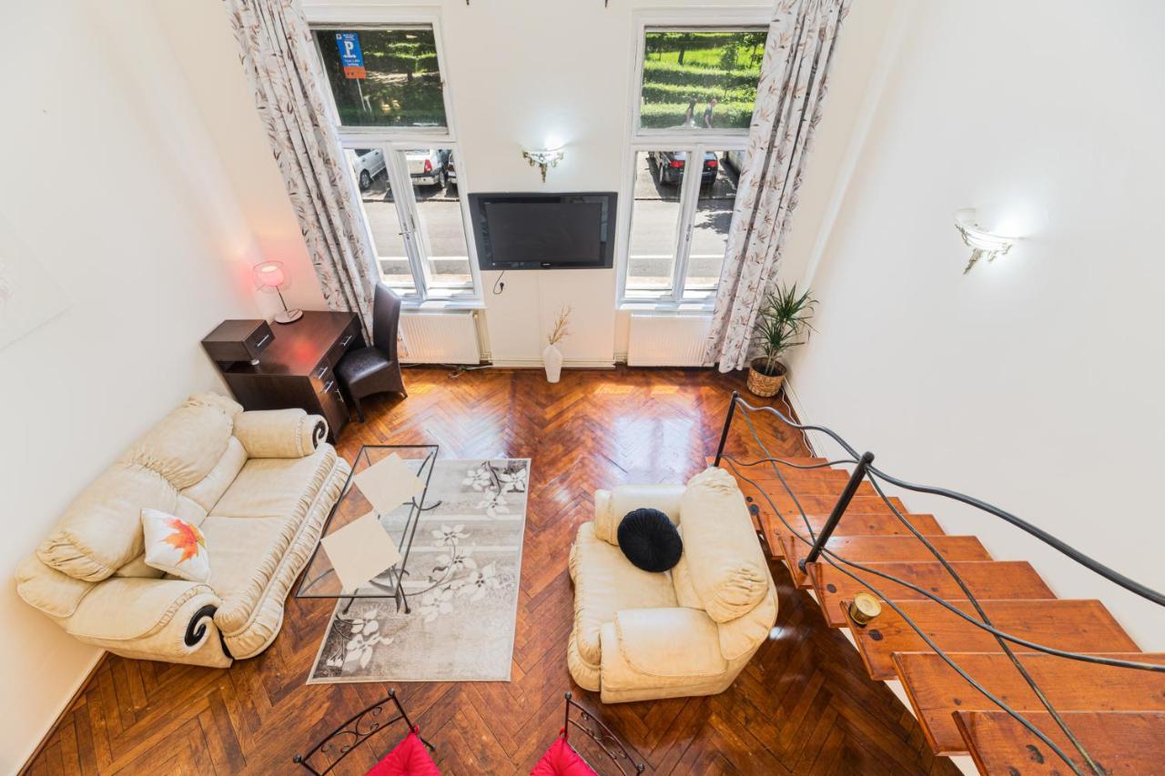 Sabin Apartments Private Parking Braşov Esterno foto