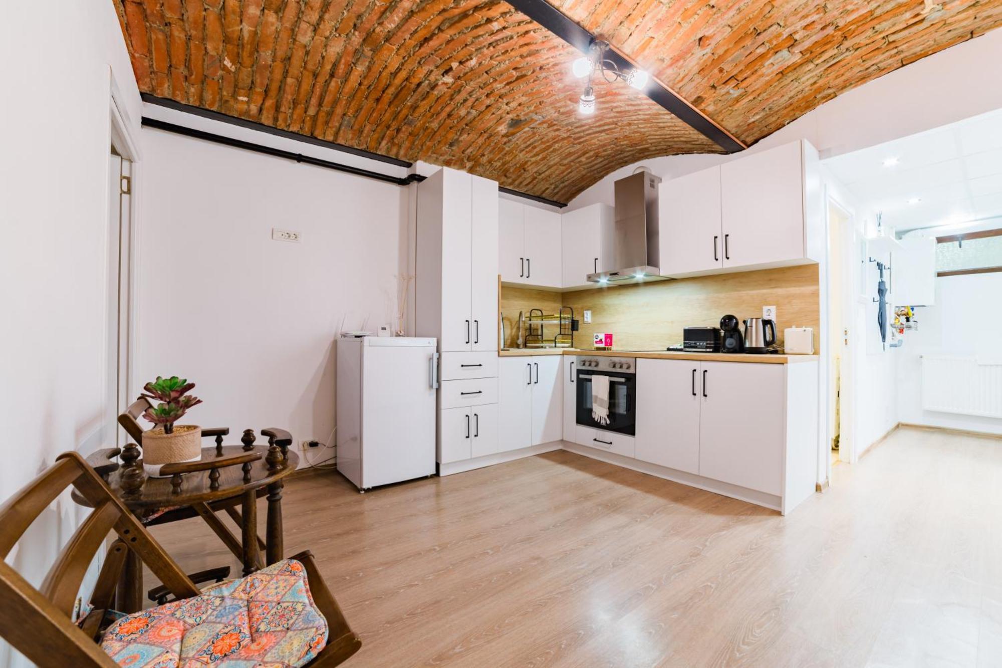 Sabin Apartments Private Parking Braşov Esterno foto